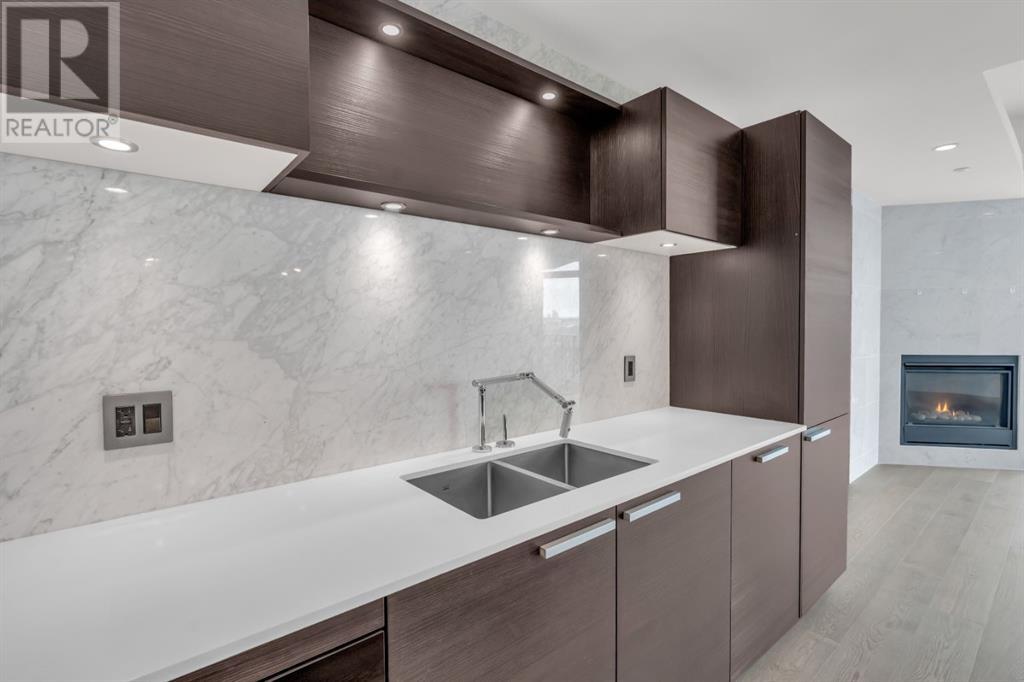 Single Family House for Sale in    Avenue SW Eau Claire Calgary 