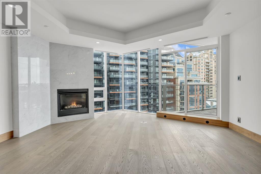 Single Family House for Sale in    Avenue SW Eau Claire Calgary 