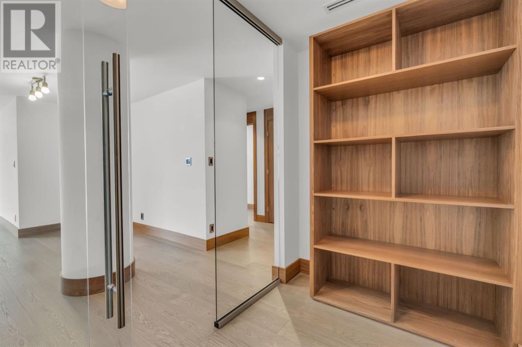 907, 738 1 Avenue SW, Calgary, Alberta