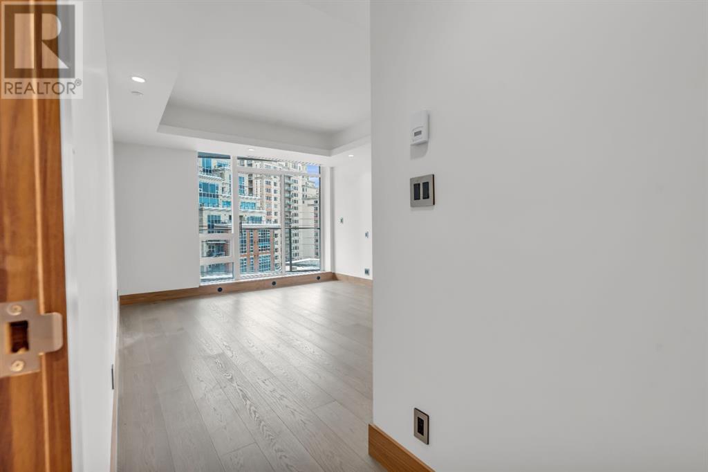 Single Family House for Sale in    Avenue SW Eau Claire Calgary 