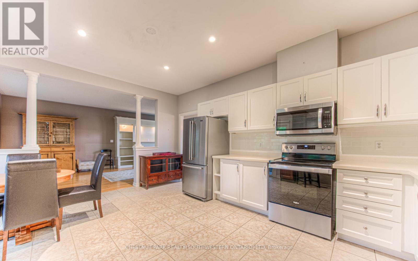 Photo 14 of 19 100 Idle Creek Drive, Kitchener ON