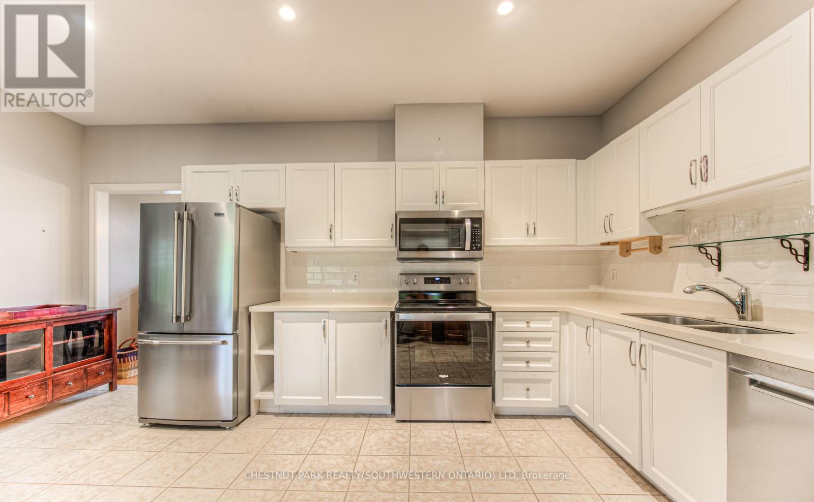 Photo 20 of 19 100 Idle Creek Drive, Kitchener ON
