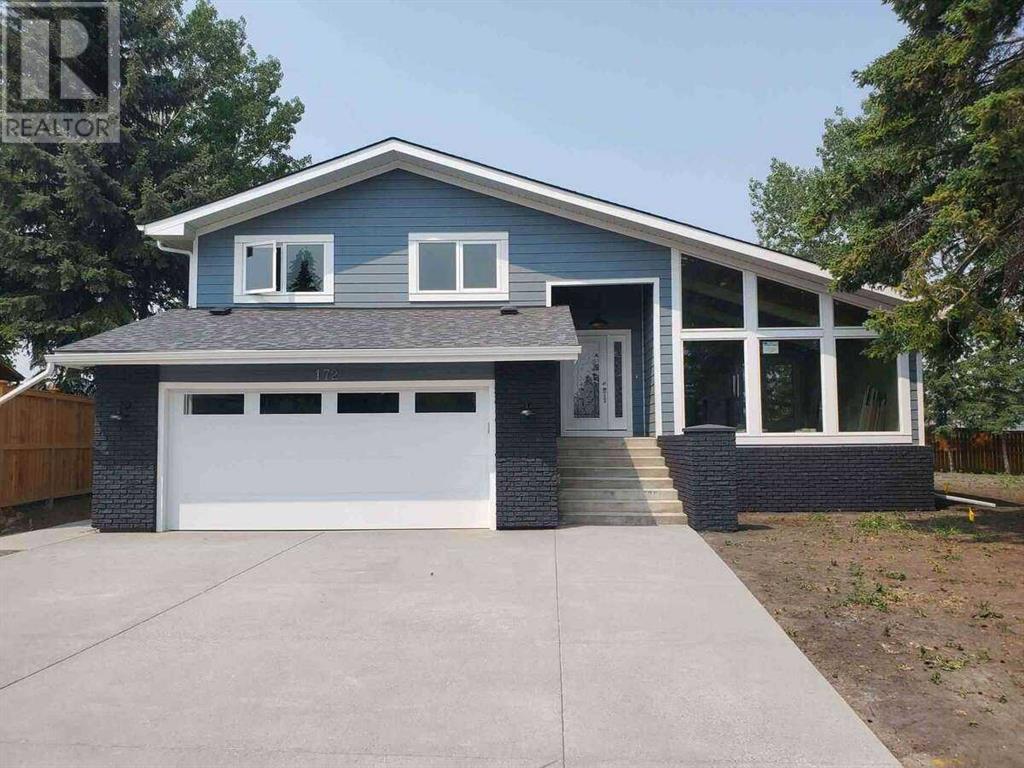172 Oakchurch Place SW, Calgary, Alberta