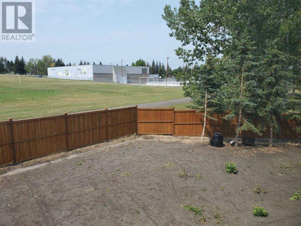 Single Family House for Sale in  Oakchurch Place SW Oakridge Calgary 