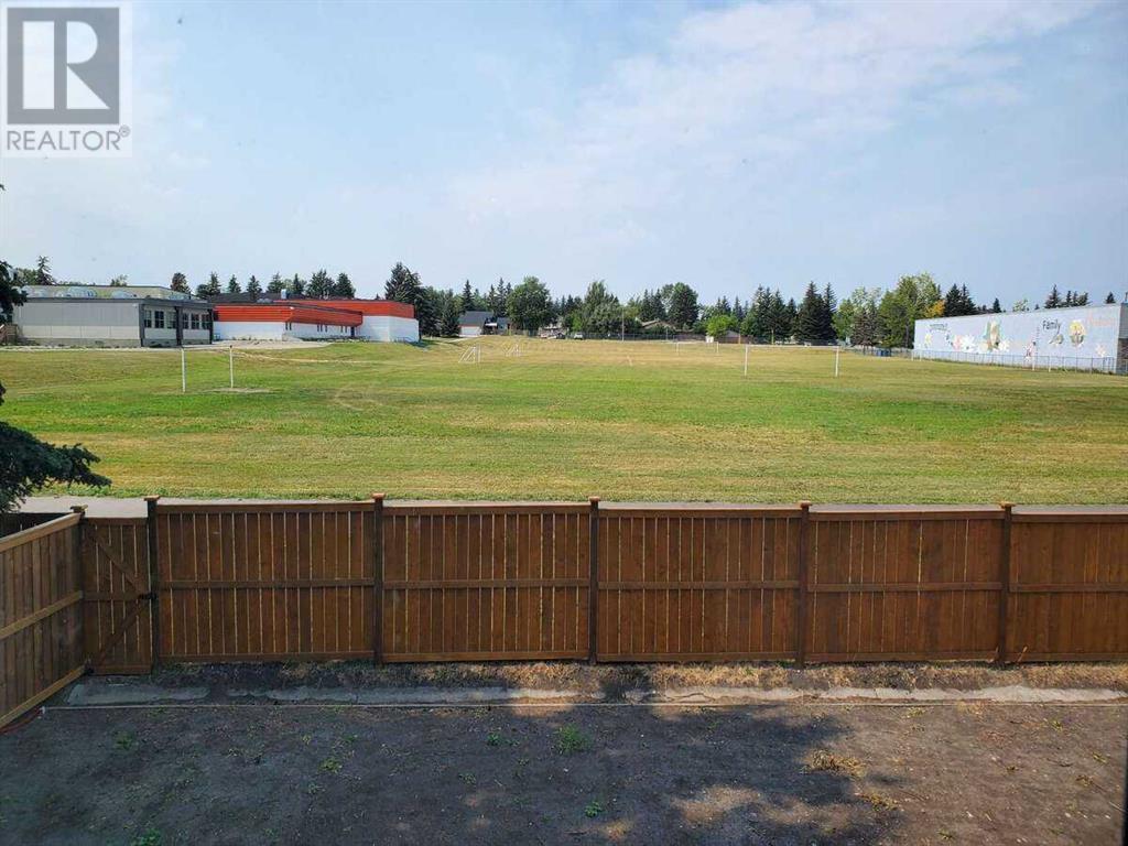 Single Family House for Sale in  Oakchurch Place SW Oakridge Calgary 