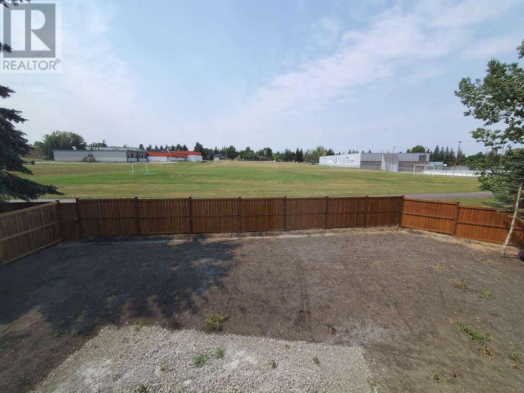 Single Family House for Sale in  Oakchurch Place SW Oakridge Calgary 