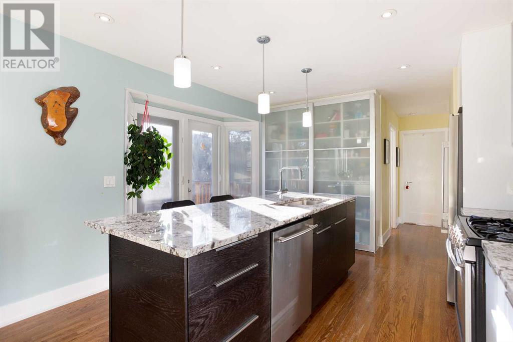 Single Family House Bungalow for Sale in  Mayfair Road SW Meadowlark Park Calgary 