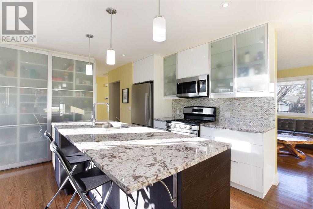Single Family House Bungalow for Sale in  Mayfair Road SW Meadowlark Park Calgary 