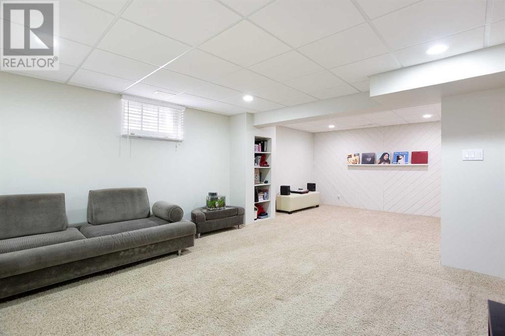Single Family House Bungalow for Sale in  Mayfair Road SW Meadowlark Park Calgary 