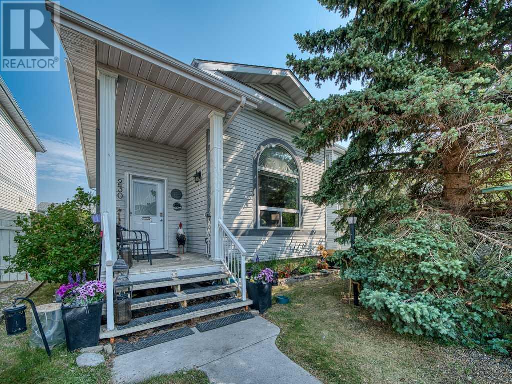 230 Costa Mesa Close NE, Calgary, Alberta
