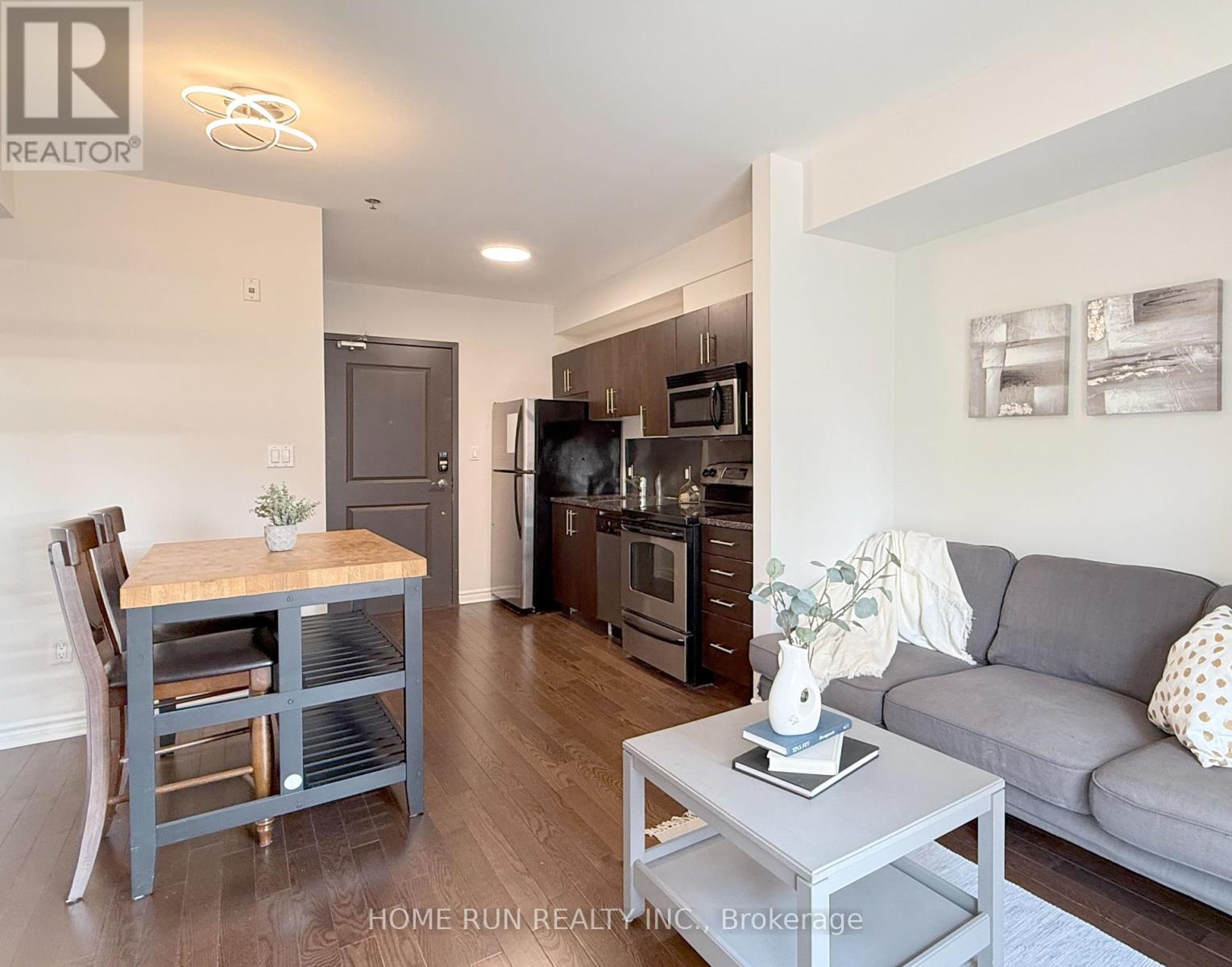 Photo 3 of 323 429 Kent Street, Ottawa ON