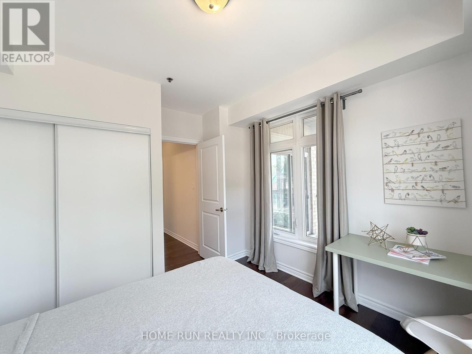 Photo 30 of 323 429 Kent Street, Ottawa ON