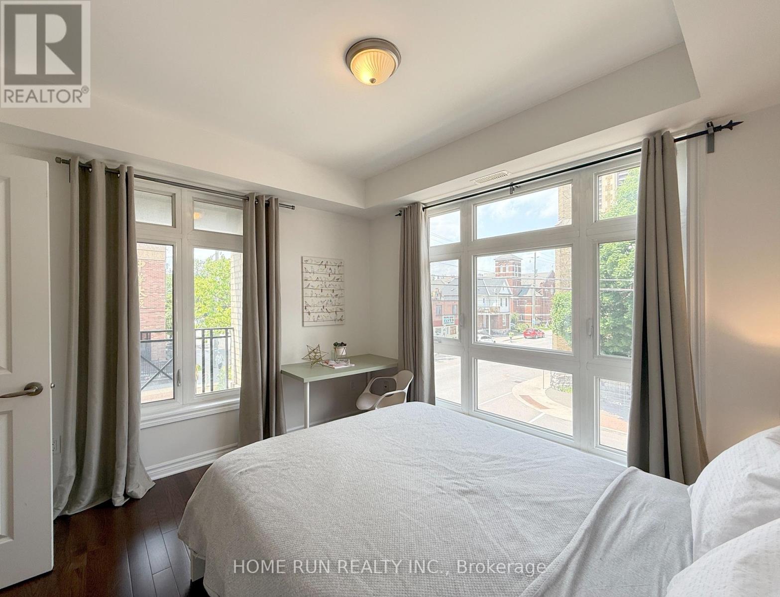 Photo 11 of 323 429 Kent Street, Ottawa ON