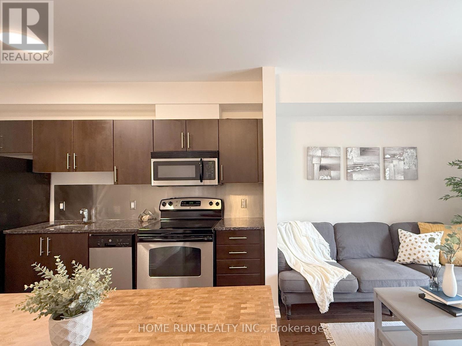 Photo 22 of 323 429 Kent Street, Ottawa ON