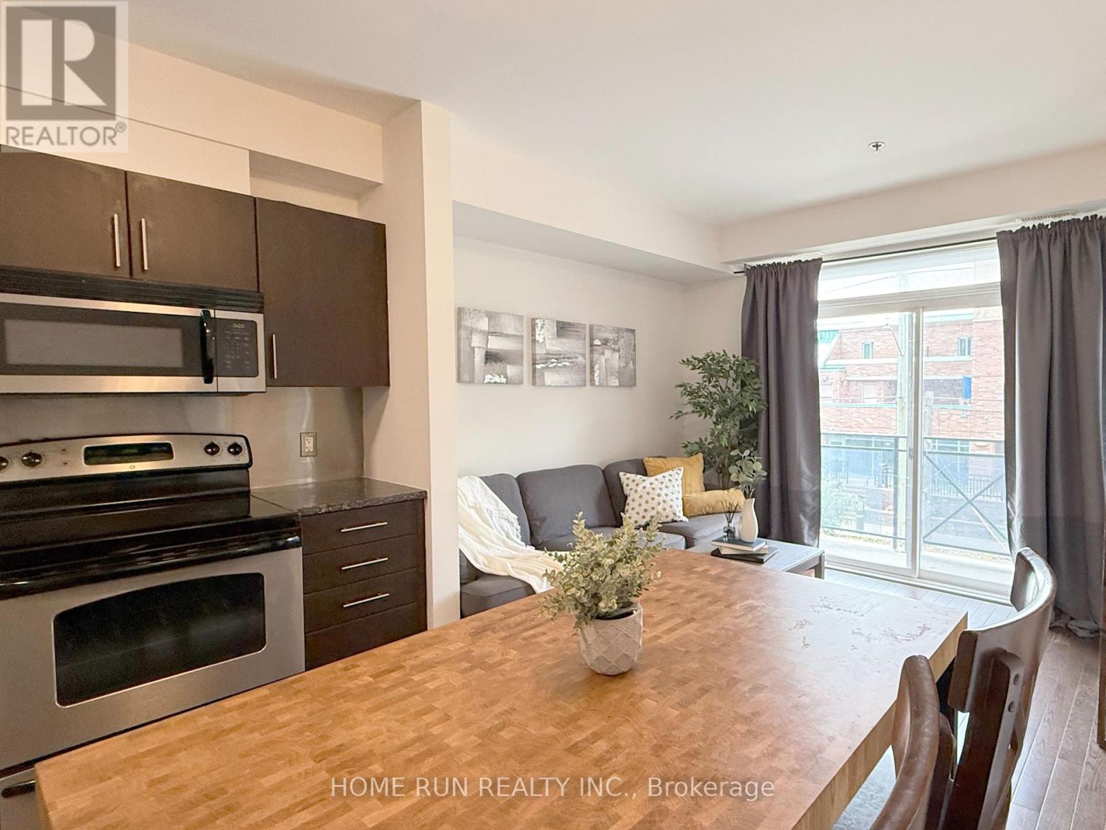 Photo 2 of 323 429 Kent Street, Ottawa ON