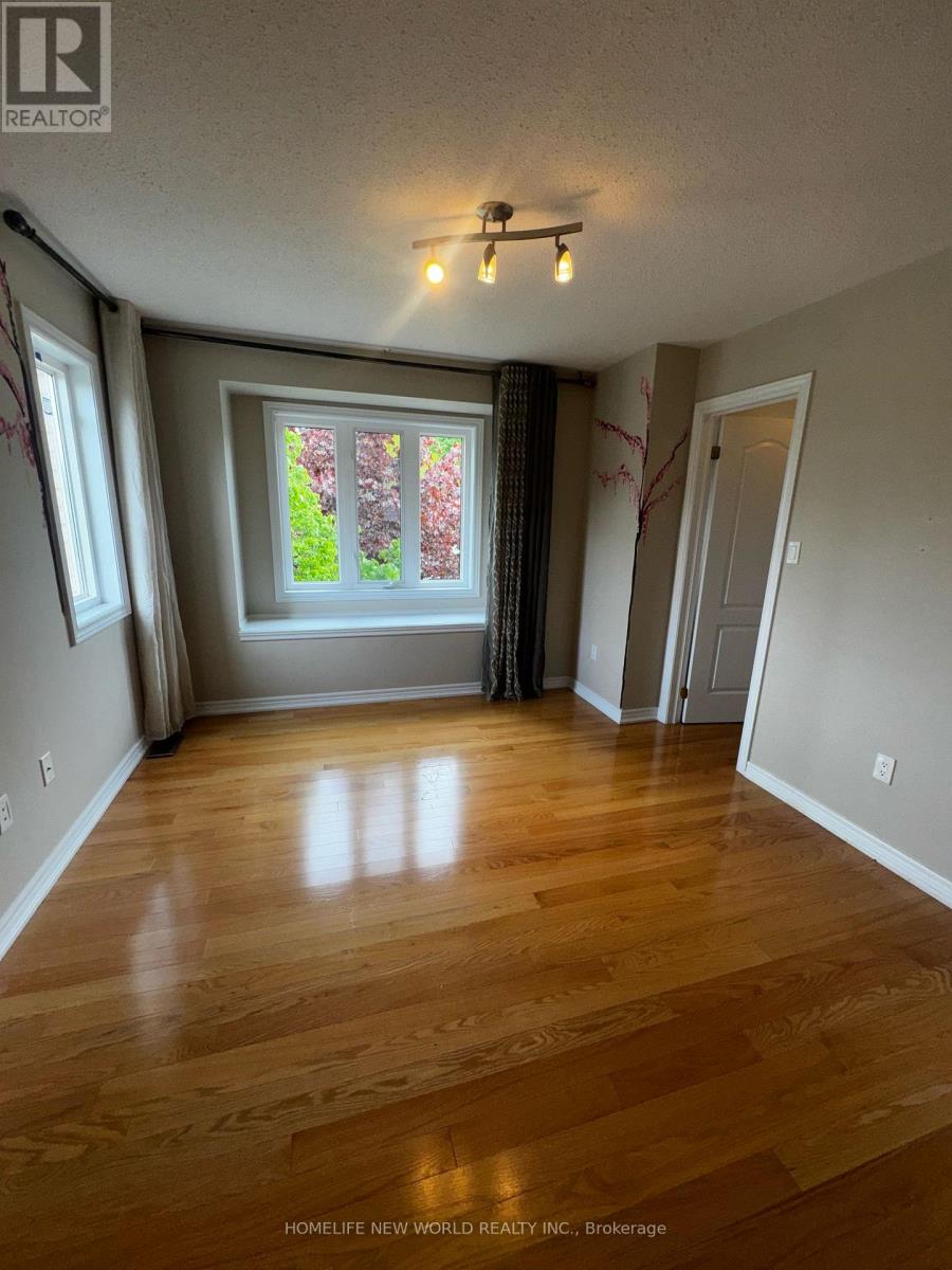 Single Family House for Sale in  SUMMERIDGE DRIVE Vaughan (Patterson) 