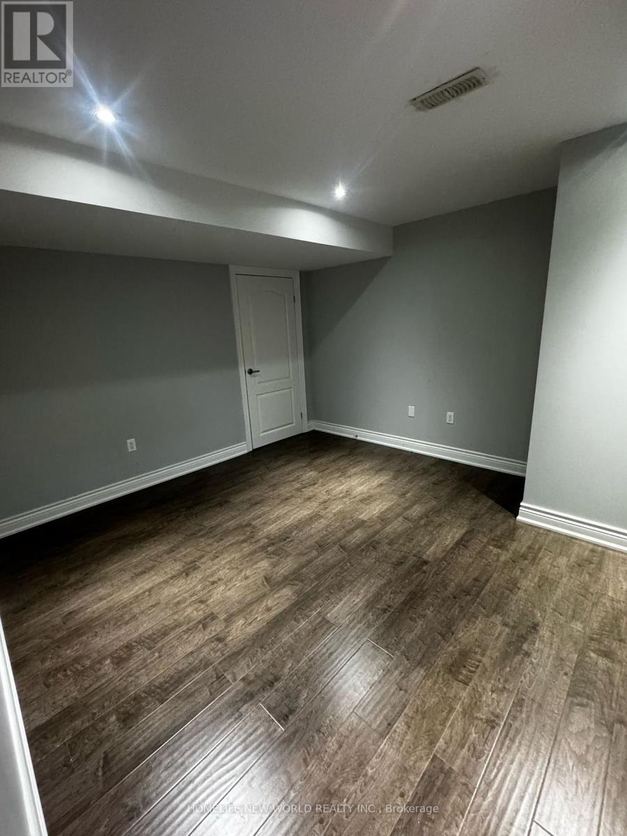 Single Family House for Sale in  SUMMERIDGE DRIVE Vaughan (Patterson) 