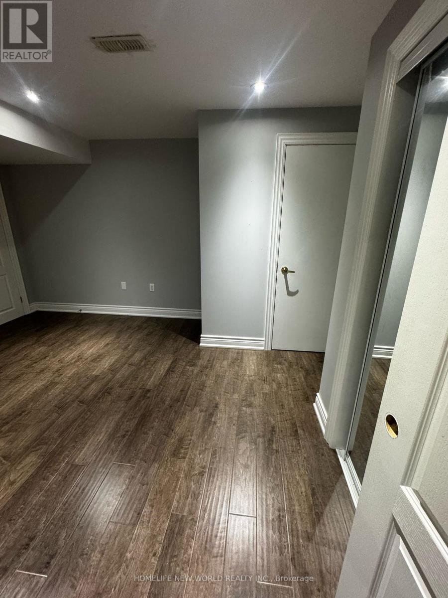 Single Family House for Sale in  SUMMERIDGE DRIVE Vaughan (Patterson) 