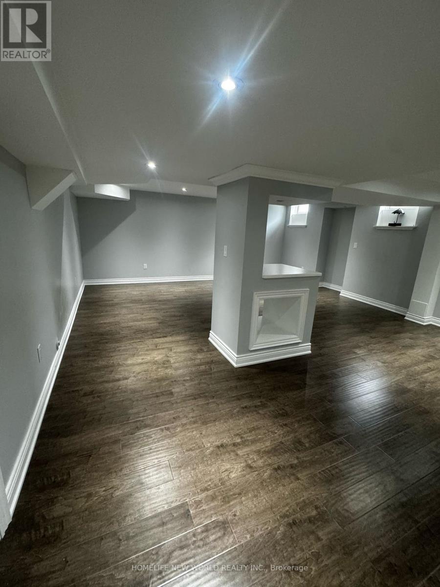 Single Family House for Sale in  SUMMERIDGE DRIVE Vaughan (Patterson) 