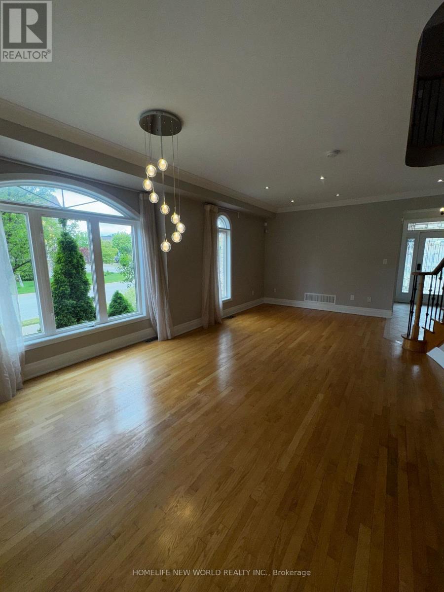 Single Family House for Sale in  SUMMERIDGE DRIVE Vaughan (Patterson) 