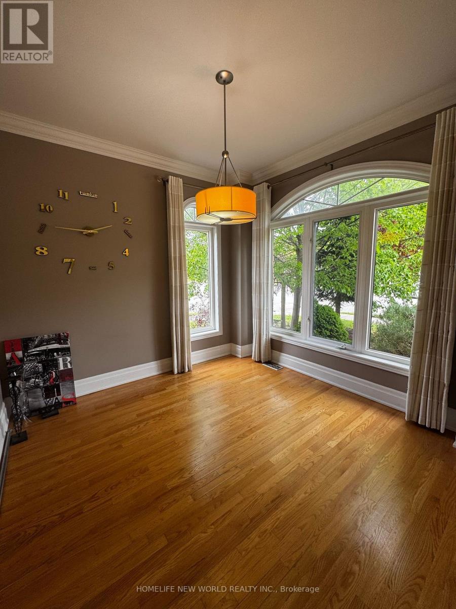 Single Family House for Sale in  SUMMERIDGE DRIVE Vaughan (Patterson) 