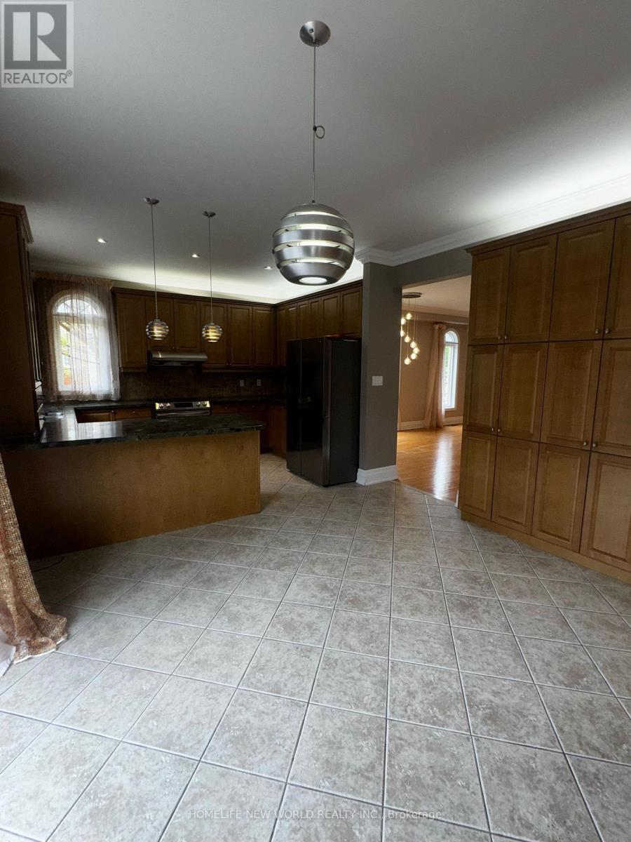 Single Family House for Sale in  SUMMERIDGE DRIVE Vaughan (Patterson) 