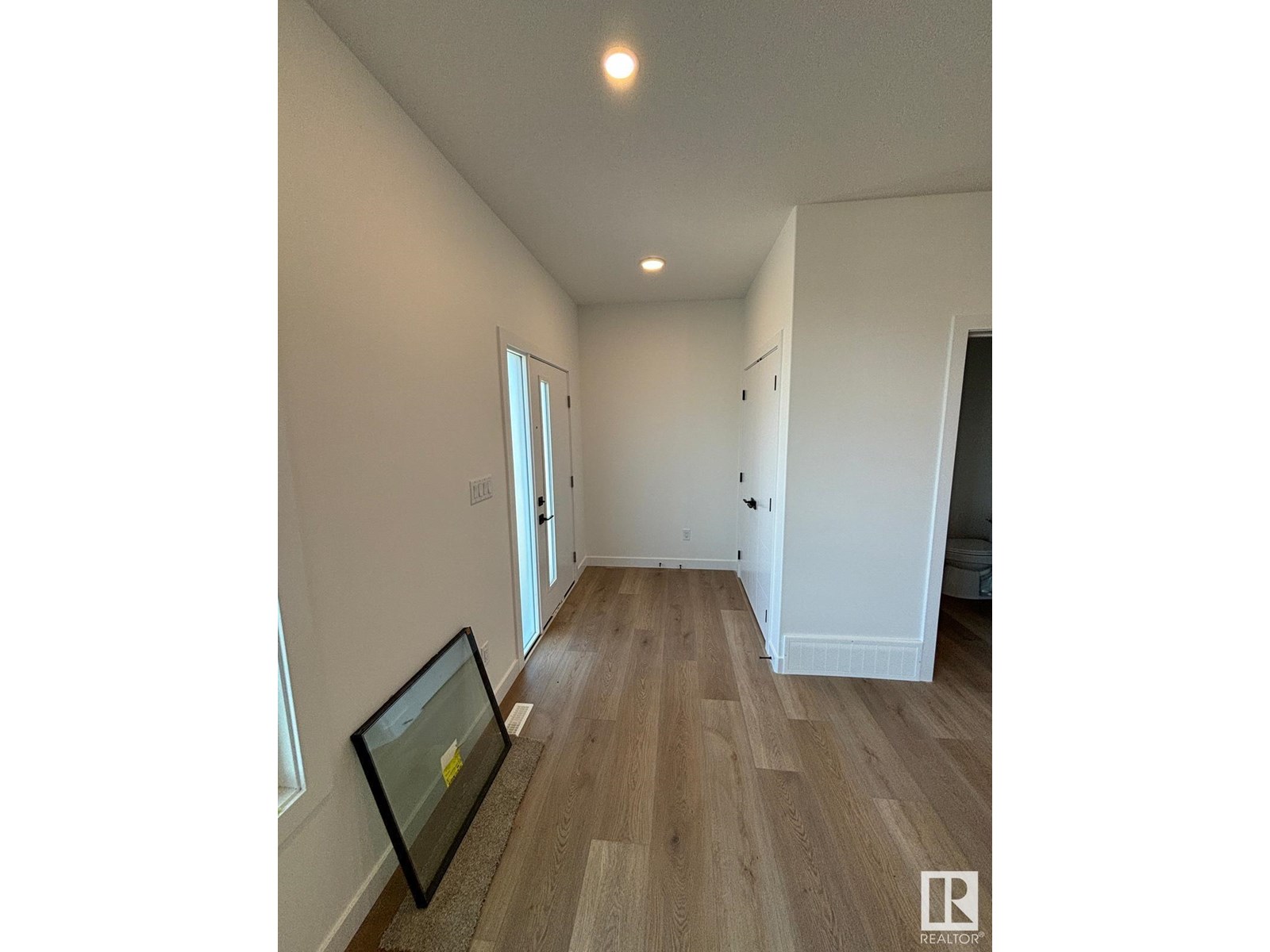 4207 38 ST - 3