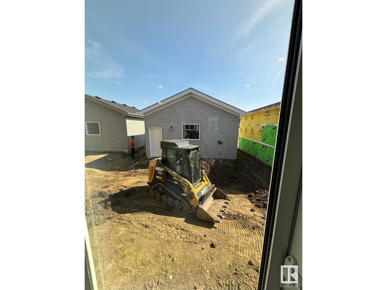 4207 38 ST - 2