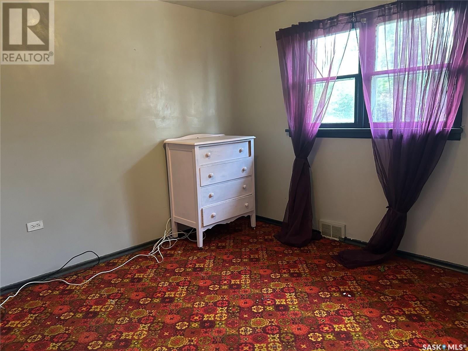 Photo 9 of 207 3rd Avenue W, Nokomis SK