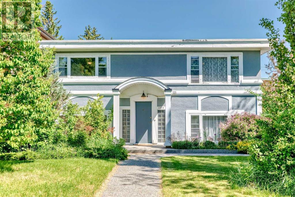 1708 19 Avenue NW, Calgary, Alberta