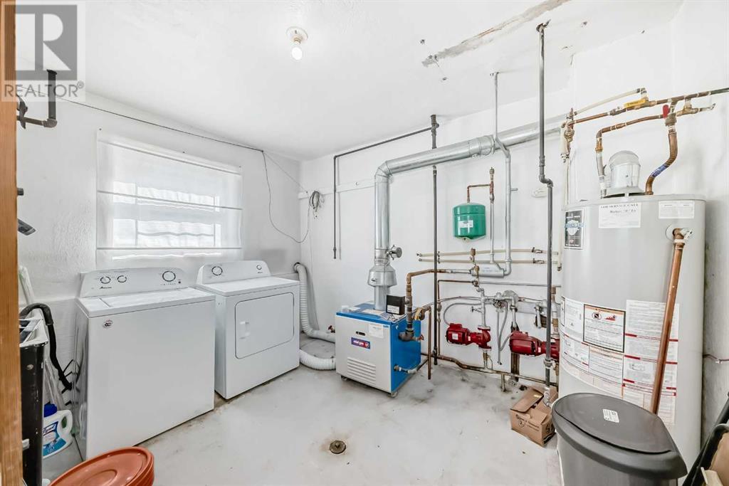 Single Family House Bi-level for Sale in   Avenue NW Capitol Hill Calgary 