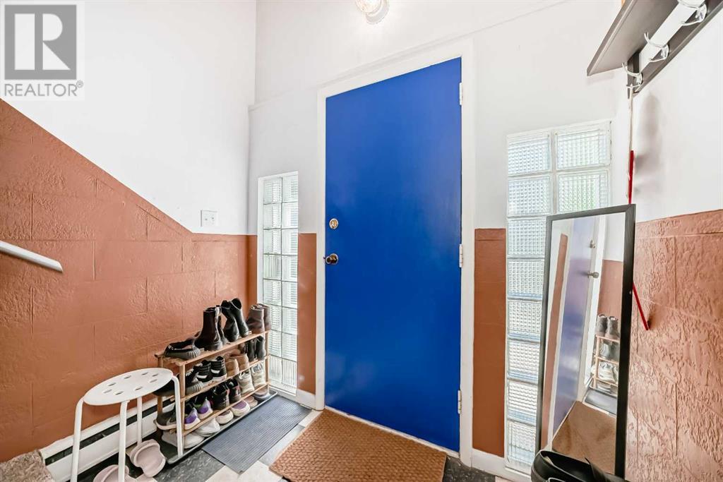 Single Family House Bi-level for Sale in   Avenue NW Capitol Hill Calgary 