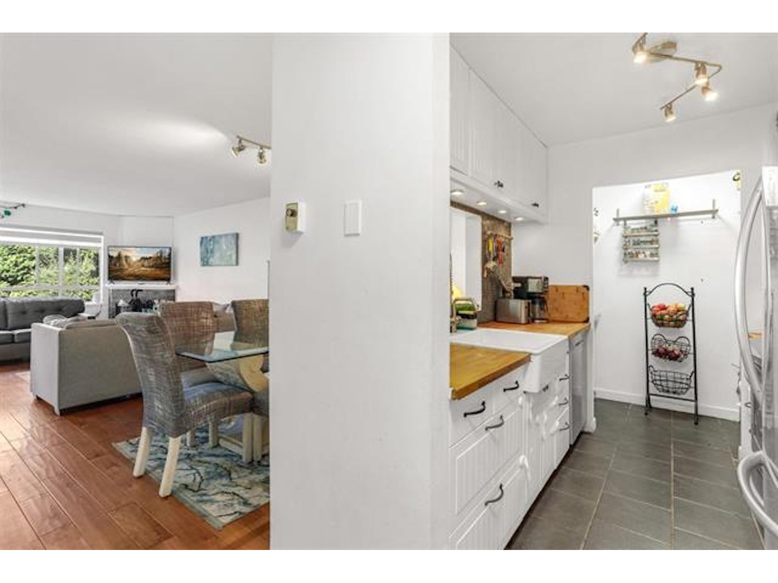 218 15991 THRIFT AVENUE, Surrey real estate listing R3014210