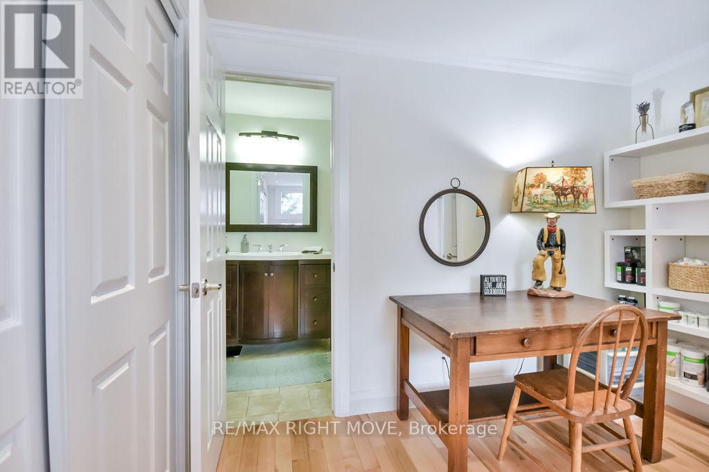 Photo 21 of 668 Broadview Avenue, Orillia ON
