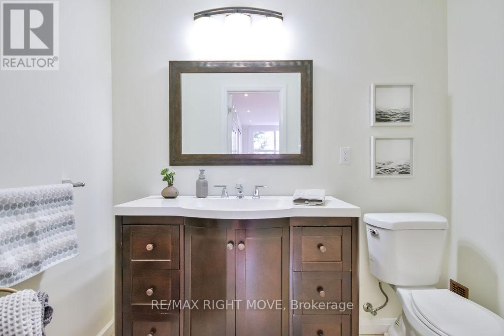 Photo 22 of 668 Broadview Avenue, Orillia ON