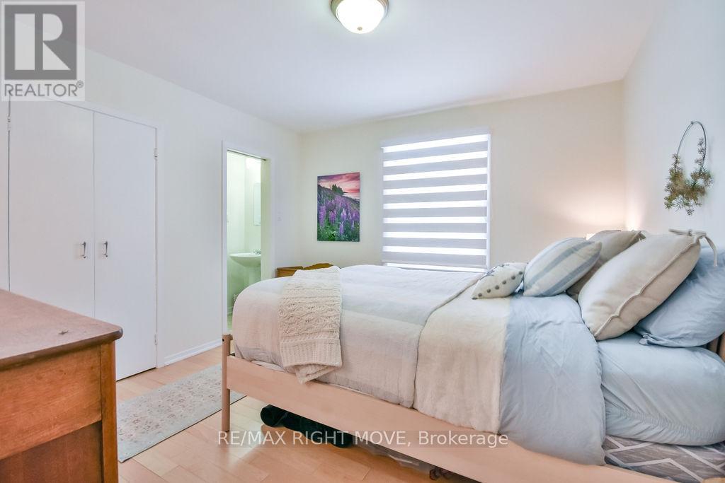 Photo 35 of 668 Broadview Avenue, Orillia ON
