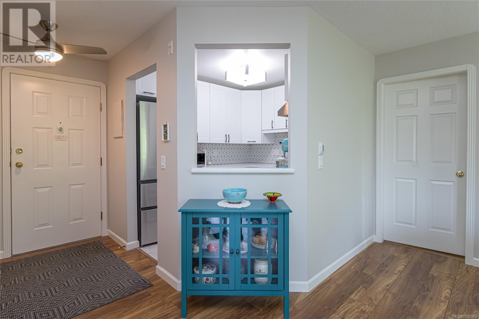 #307 1519 HILLSIDE AVE - Image 12