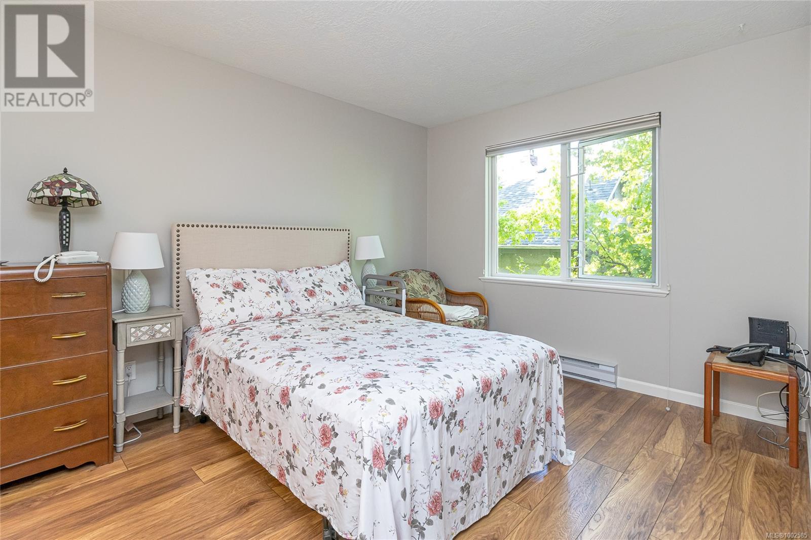 #307 1519 HILLSIDE AVE - Image 17