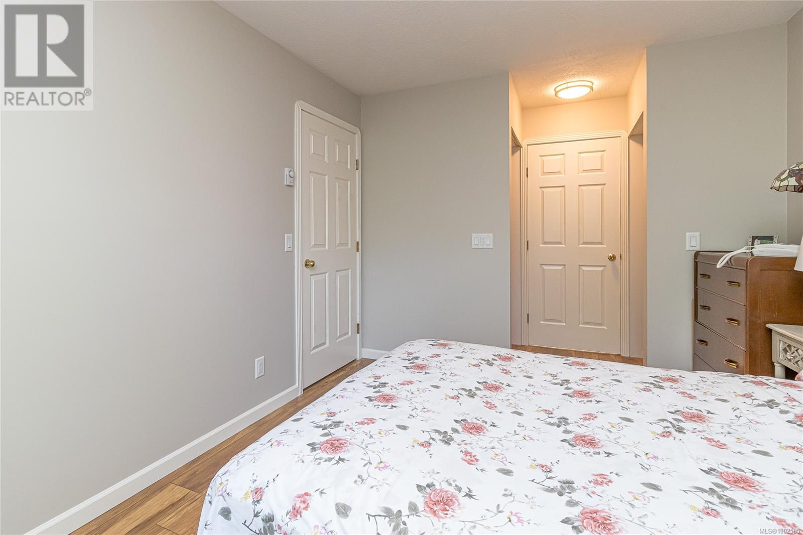 #307 1519 HILLSIDE AVE - Image 18