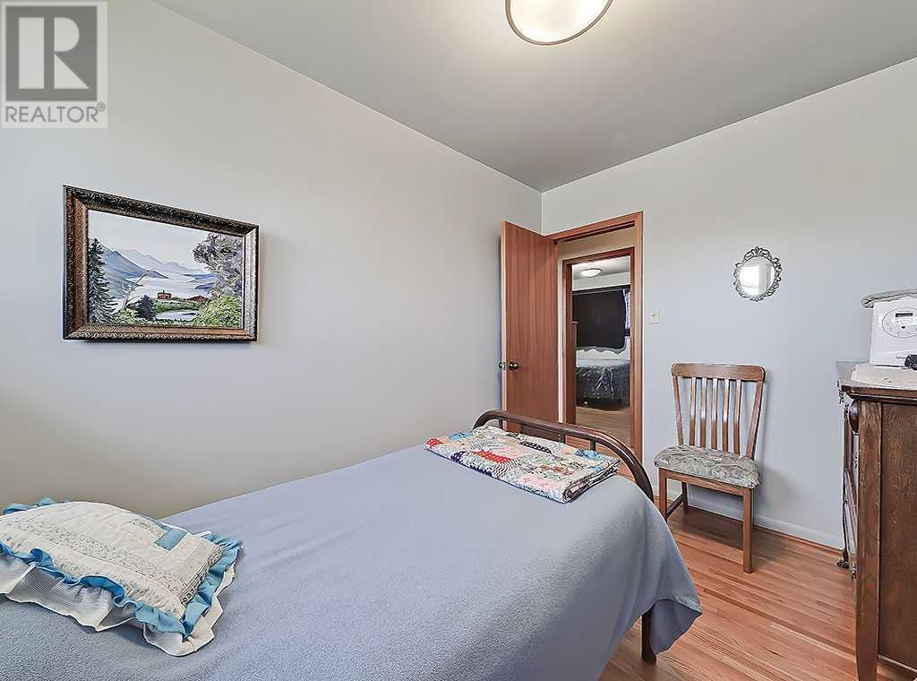 Single Family House Bungalow for Sale in  Rosevale Drive NW Rosemont Calgary 
