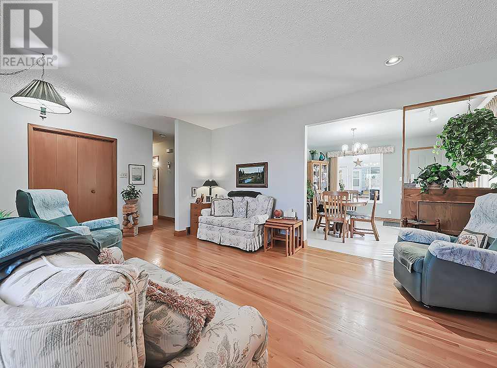 Single Family House Bungalow for Sale in  Rosevale Drive NW Rosemont Calgary 