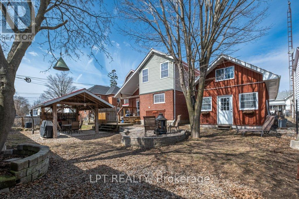 Photo 27 of 277 Brock Street, Gananoque ON