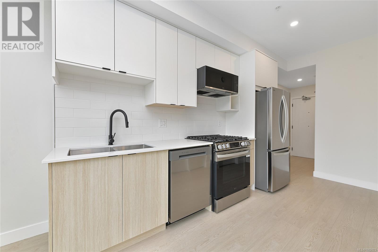 409 2629 Millstream Road, Langford