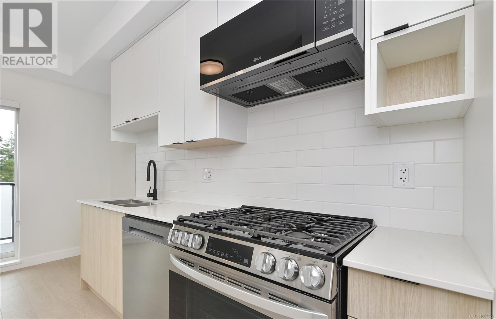 409 2629 Millstream Road, Langford