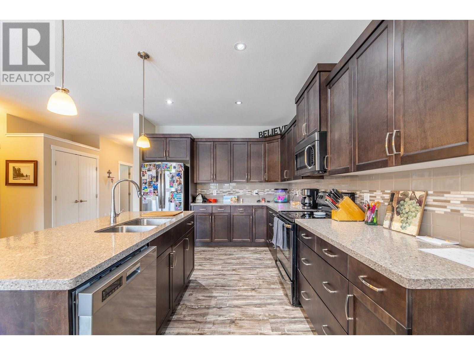 2189 BRENT Drive, Penticton