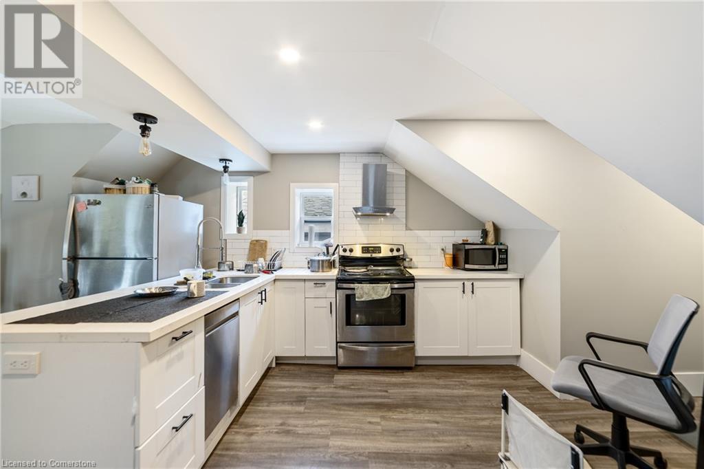 Photo 14 of 29 Gibson Avenue, Hamilton ON