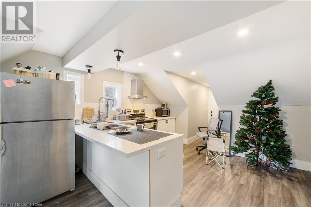 Photo 15 of 29 Gibson Avenue, Hamilton ON