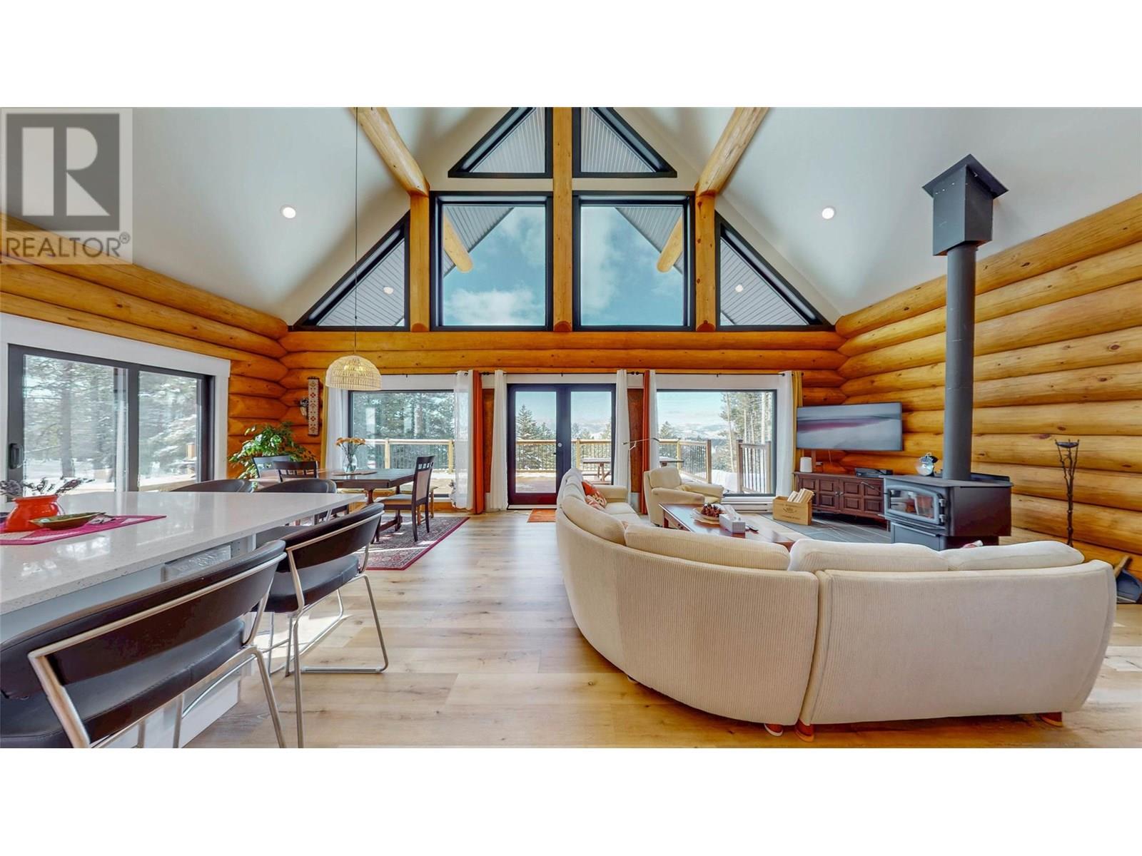 185 CARIBOU Way, Osoyoos