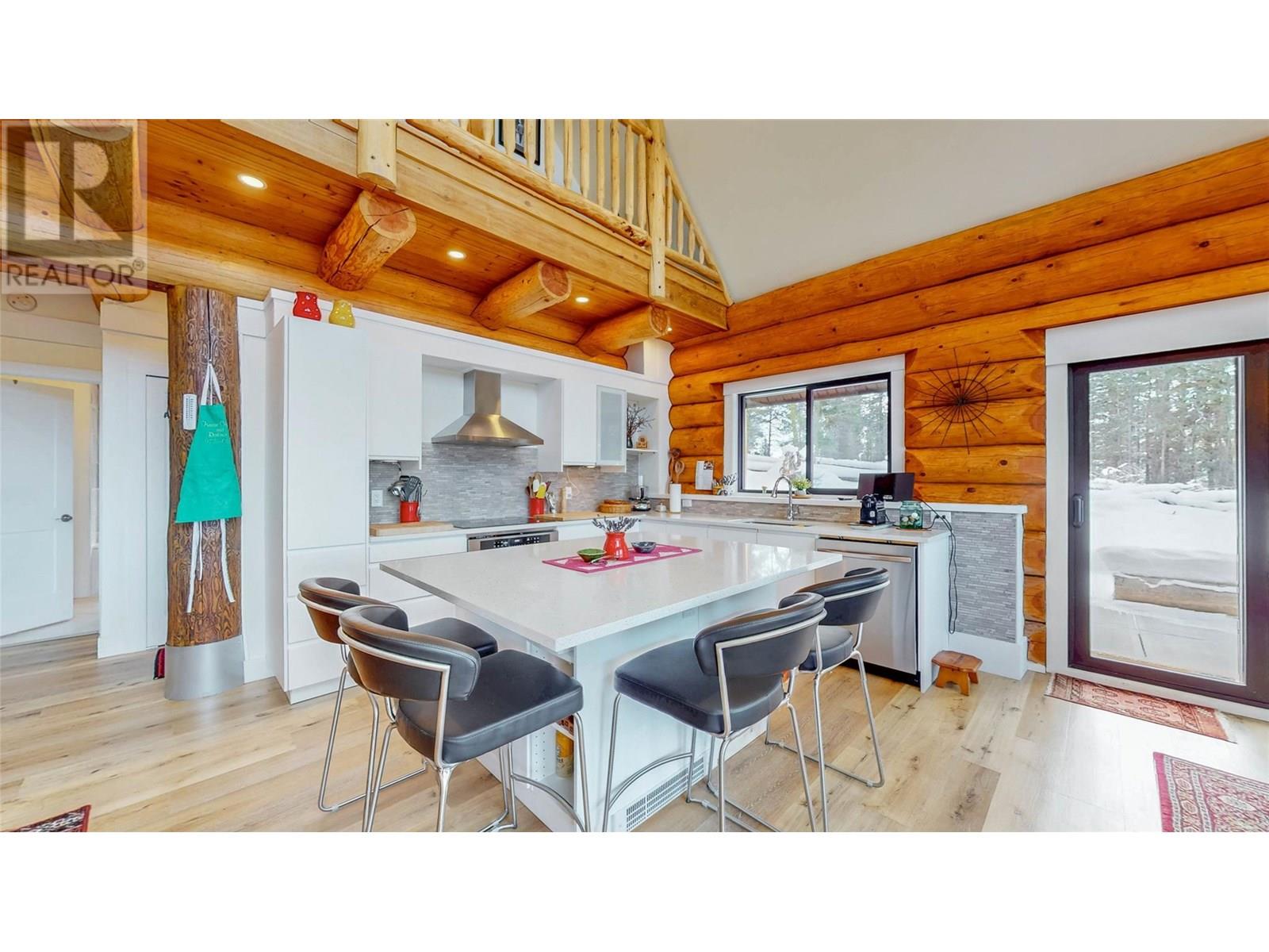 185 CARIBOU Way, Osoyoos