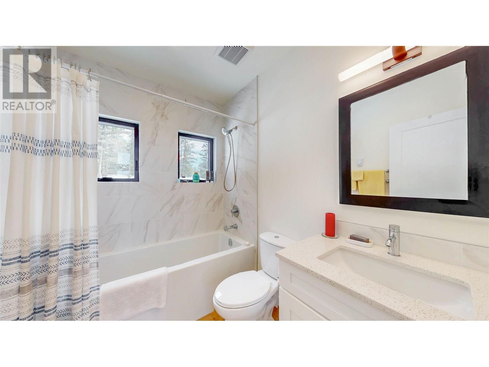 185 CARIBOU Way, Osoyoos
